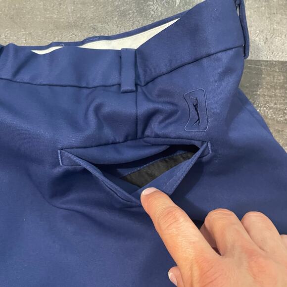 PGA Tour Men’s Athletic Shorts Navy Pleated Front Golf Size 38 - Picture 4 of 12